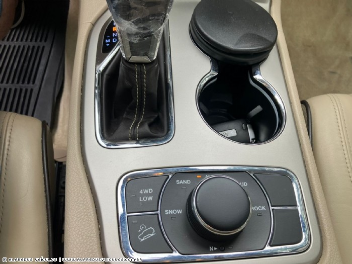 Jeep GRAND CHEROKKE 3.6 V6 75 ANOS 2016/2016